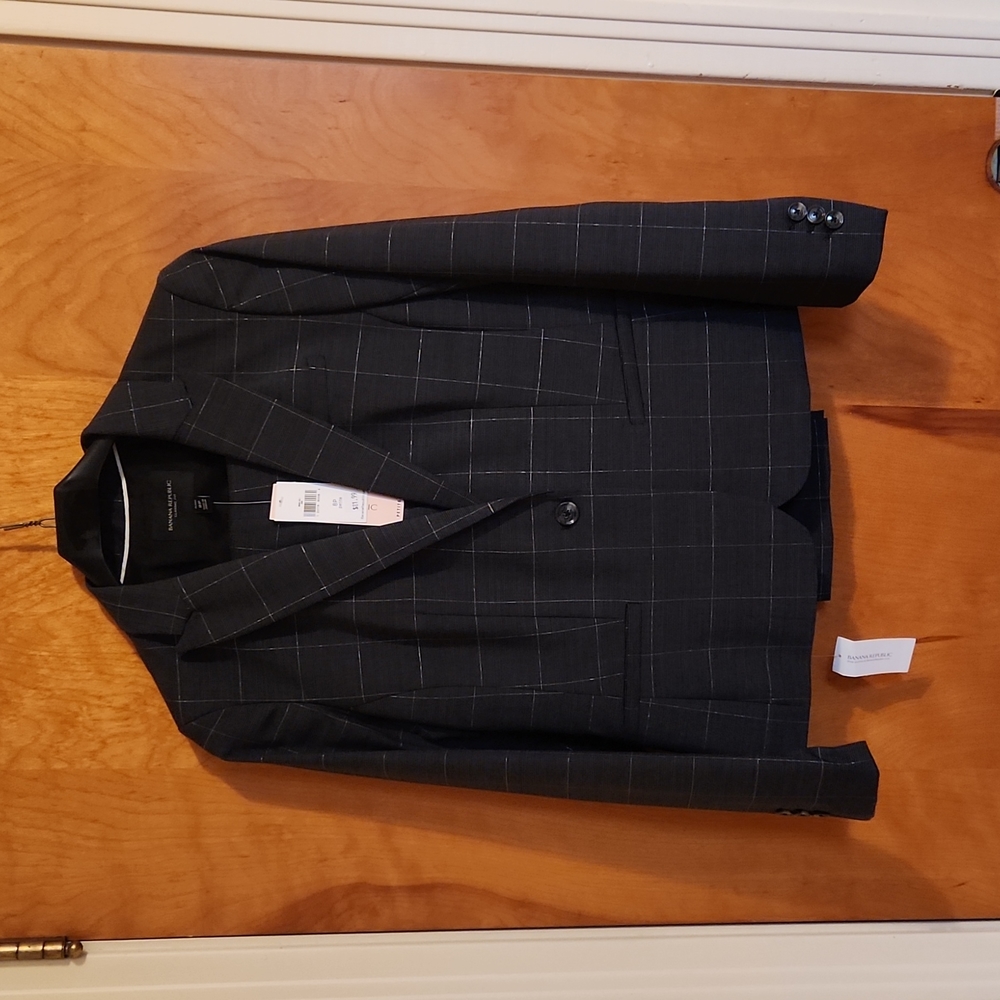 Banana Republic suit